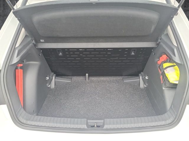 Fabia 1.0 MPI Essence LED ParkPilot Klima