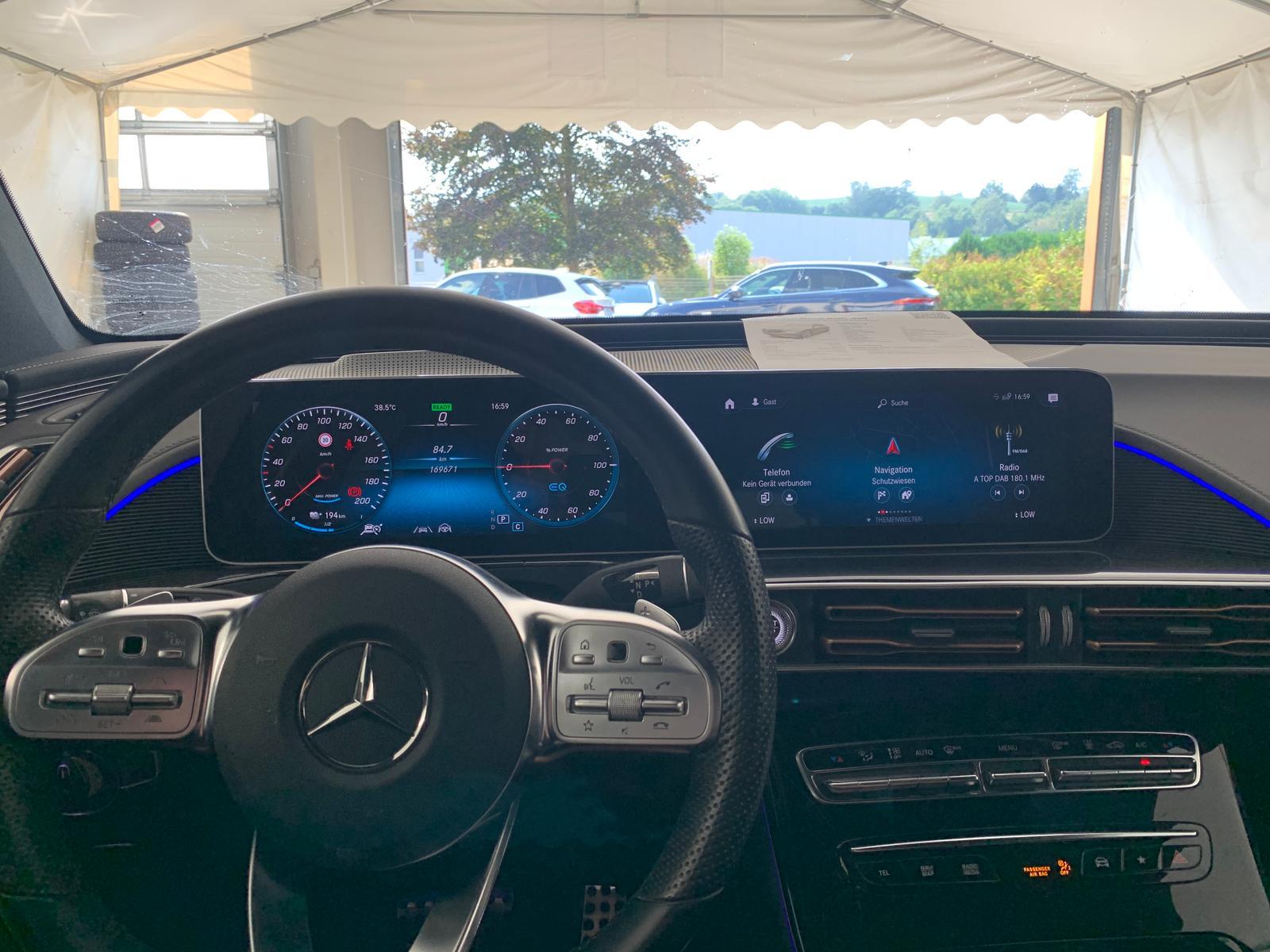 Mercedes-Benz EQC 400 4M AMGLine|Multibeam|FahrP|360°|HUD|Keyl