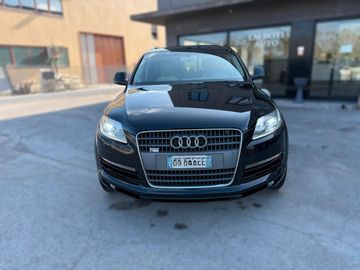 Audi Q7 - 2