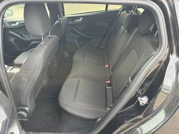 Ford Focus Turnier 1.0 ST-Line X NaviAHK