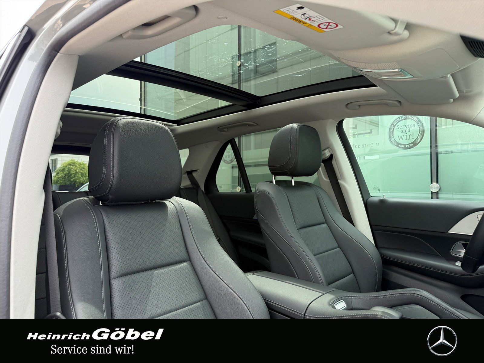 Fahrzeugabbildung Mercedes-Benz GLE 300 d AMG*PANO*BURMESTER*360°*MEMORY*
