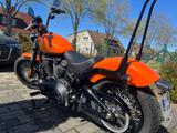 Harley-Davidson Street Bob 114 Jekill and Hyde - Motorräder in Halle