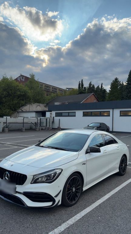 Image of Mercedes-Benz CLA 180