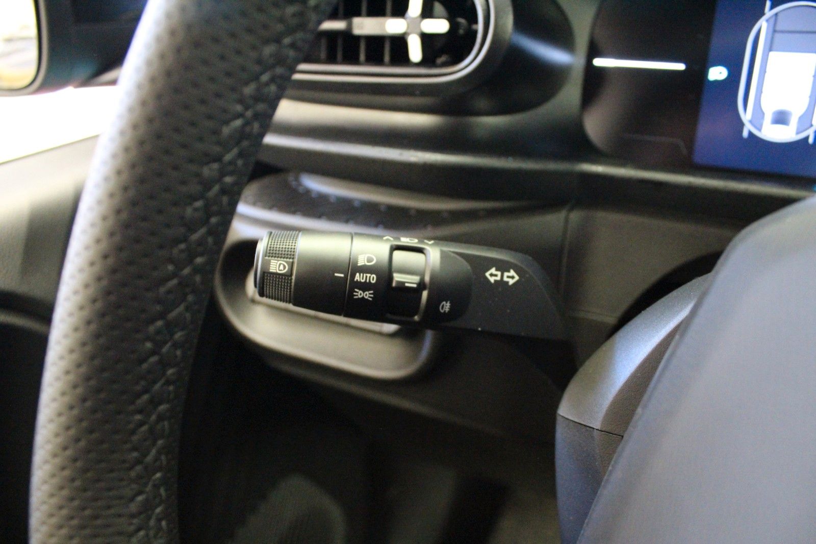 Fahrzeugabbildung Renault Twingo E-Tech 80 Urban Range *Vollausstattung*