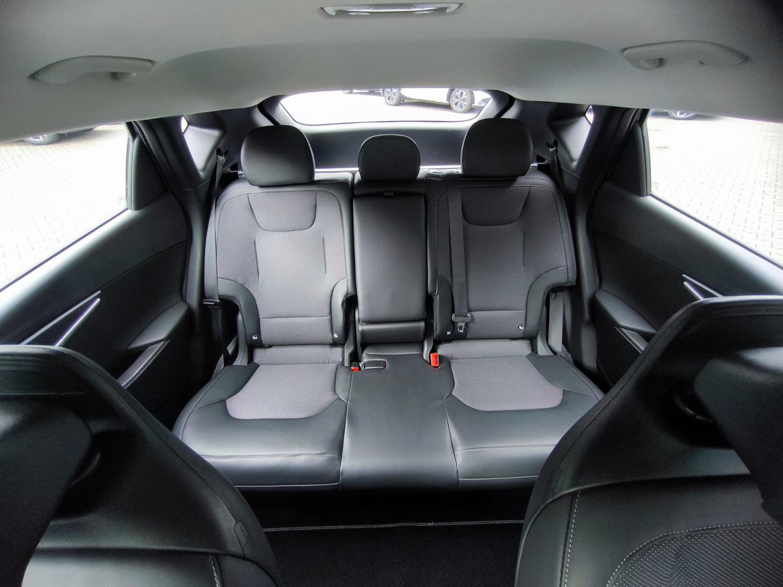 Vehicle image Kia EV6 2WD WERKSGAR+NAVI+LED+SHZ+DAB+KAMERA+ACC+WP+