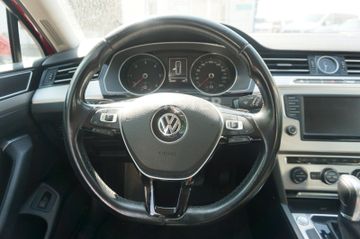 Volkswagen Passat Variant - 12