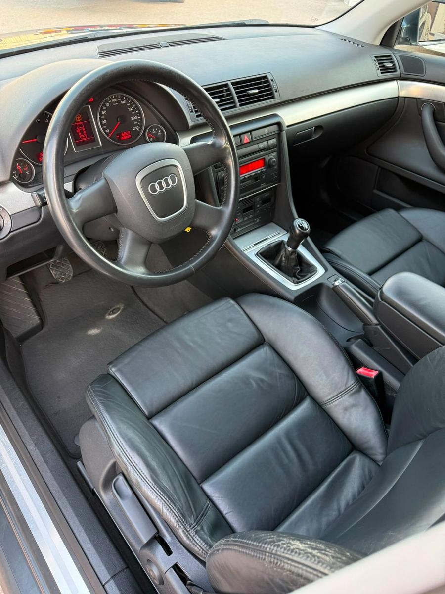 Audi A4 2005 — photo 8