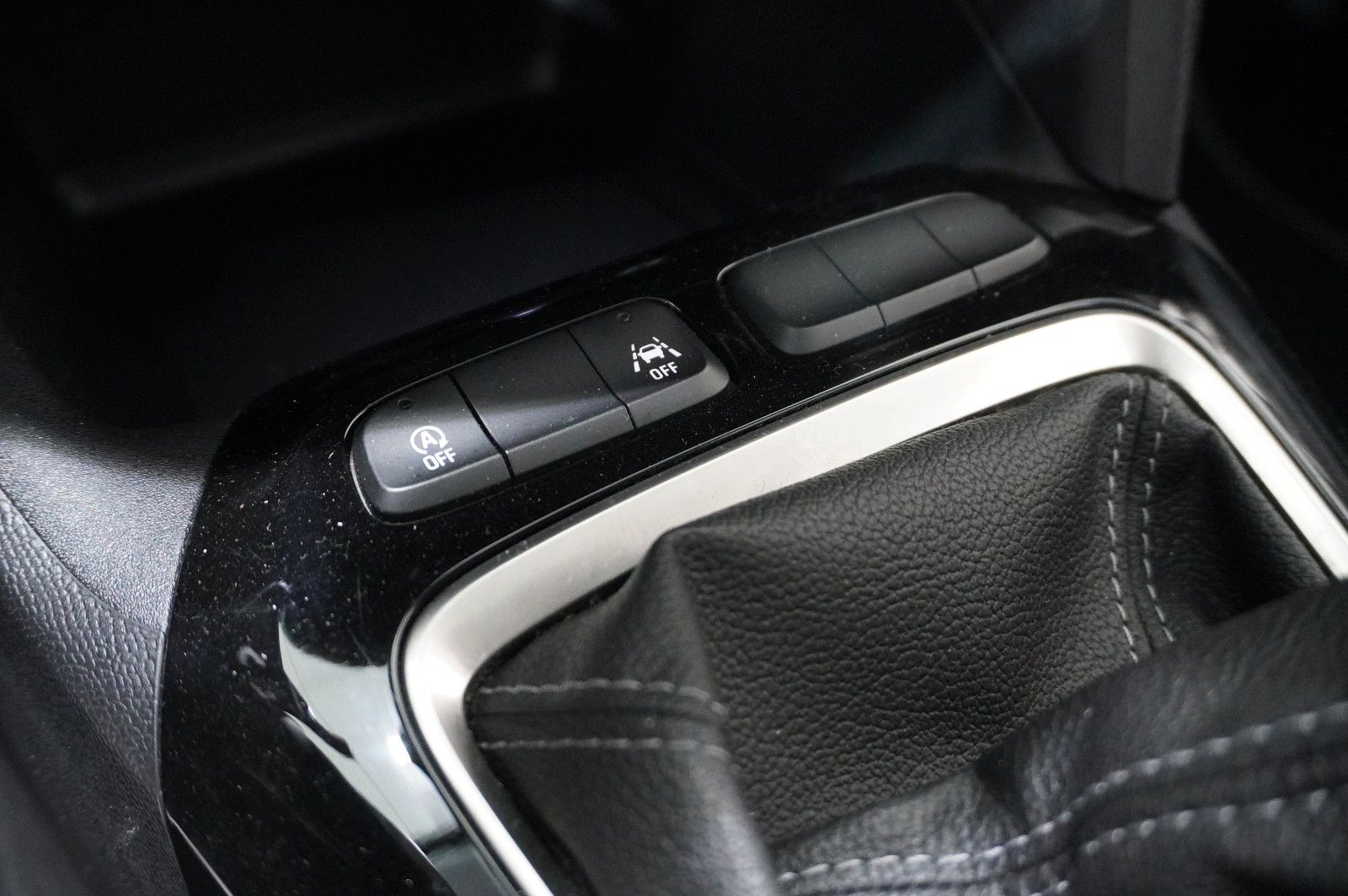 Fahrzeugabbildung Opel Corsa F 1.2 FACELIFT NAVI/LED/KAMERA/VIRTU./DAB+