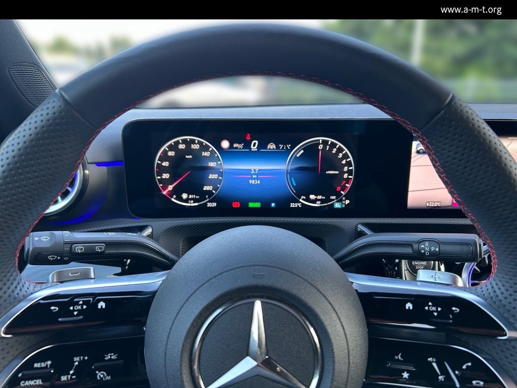 MERCEDES-BENZ A 250