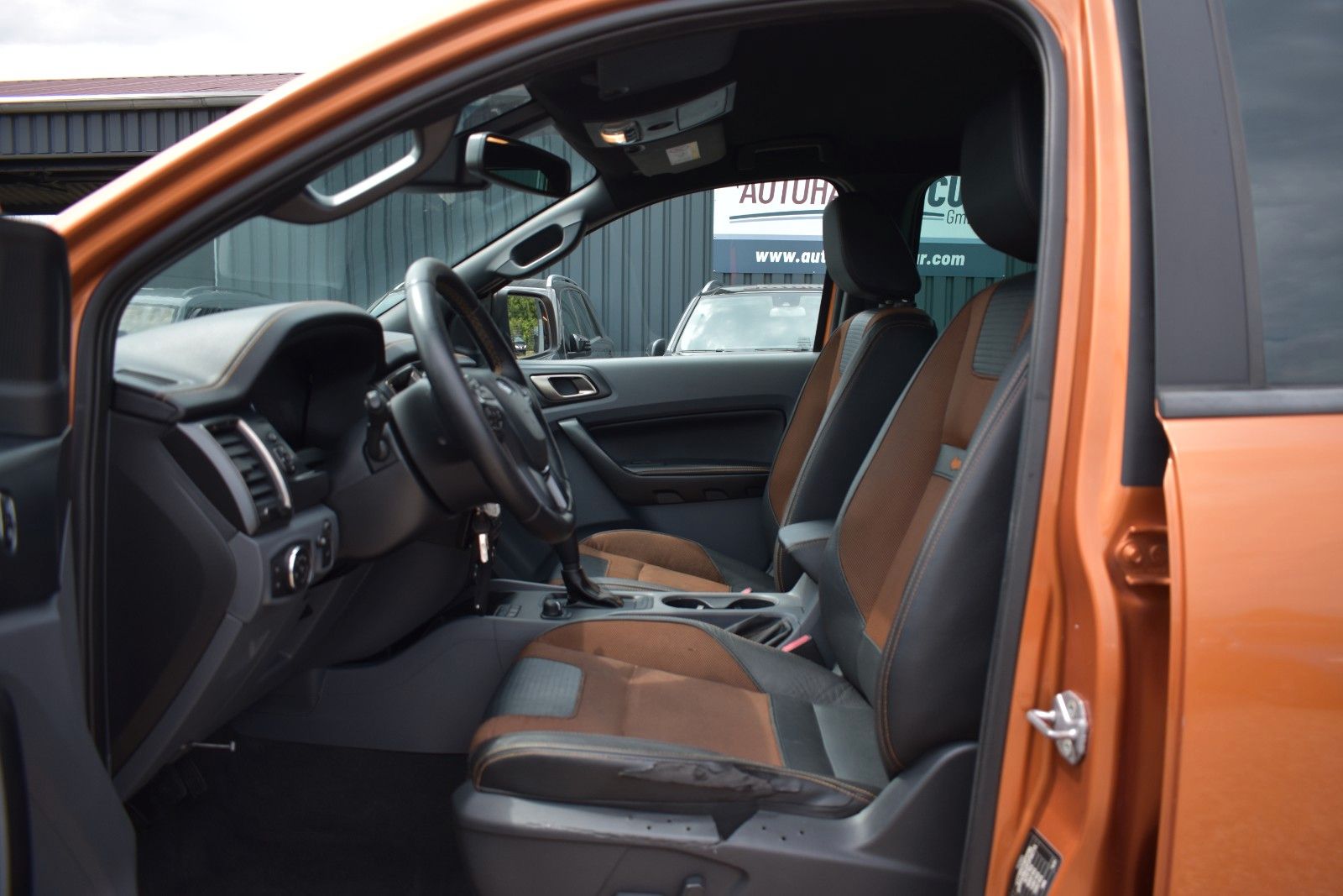 Fahrzeugabbildung Ford Ranger Wildtrak Doppelkabine 4x4 Automatik