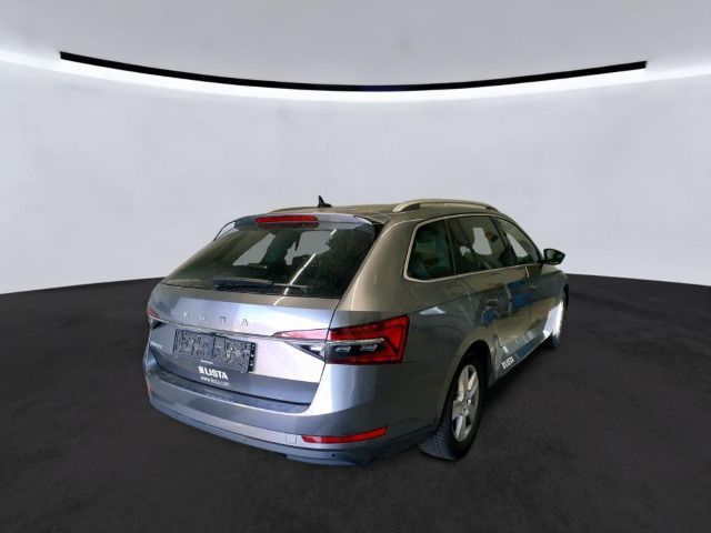 Skoda Superb - Bild 2