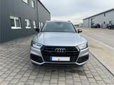 Audi Q5 40 TDI S tronic quattro sport sport - Audi Q5: Silber
