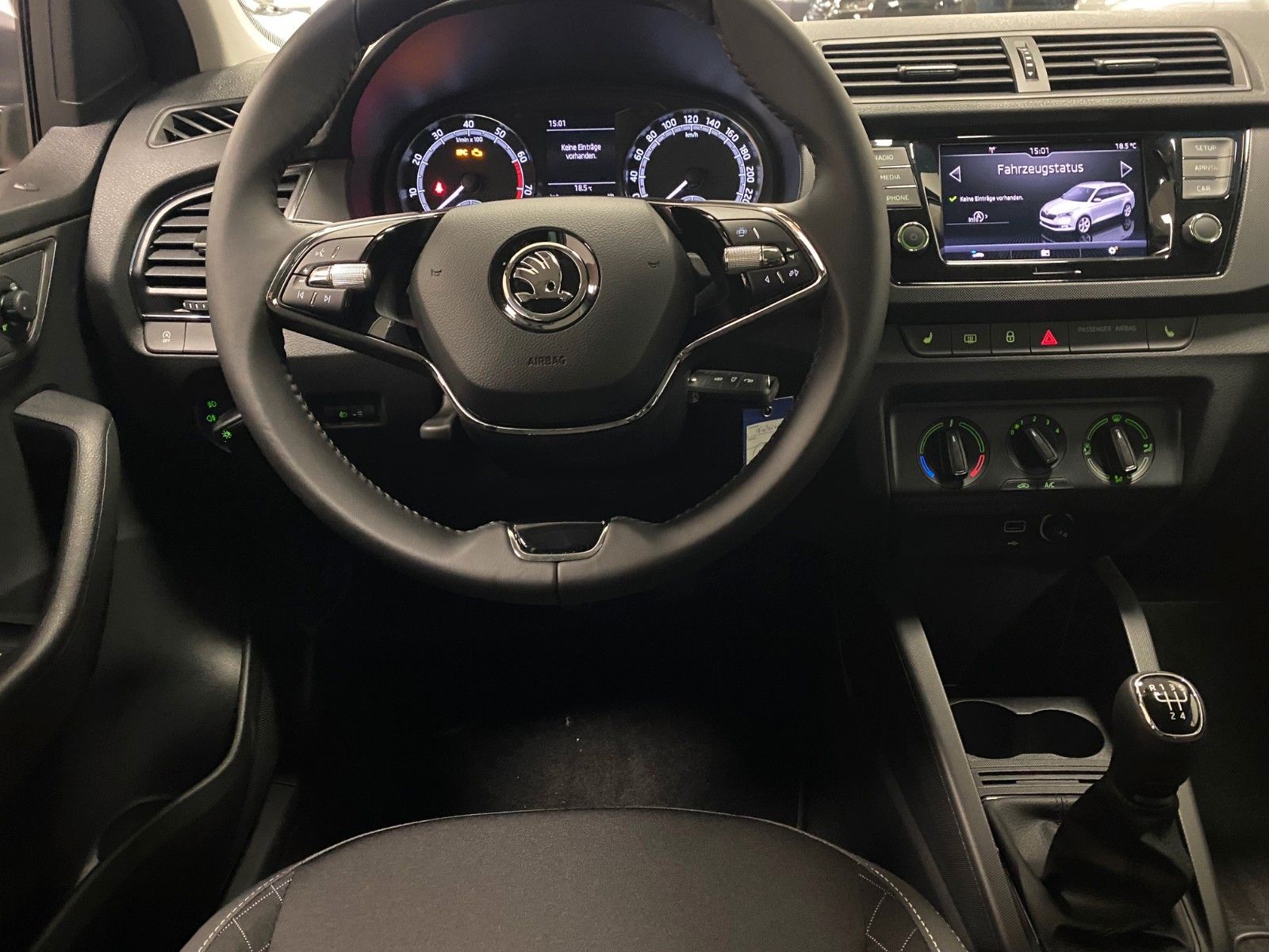 Fahrzeugabbildung SKODA FABIA COMBI 1.0 TSI Ambition+SHZ+SMARTLINK+ALU++