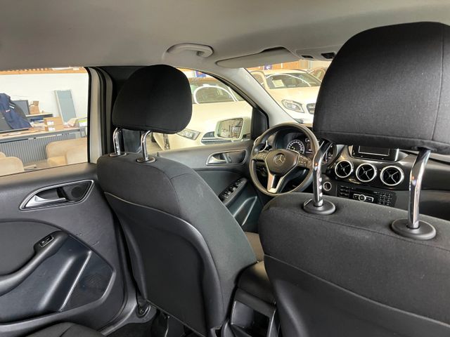 Mercedes-Benz B 180 *Kamera*Klima*Unfallfrei*