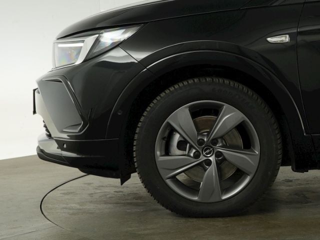 Grandland GSe 4X4 PHEV AT+AHK+NAVI+RÜCKFAHRKAMER