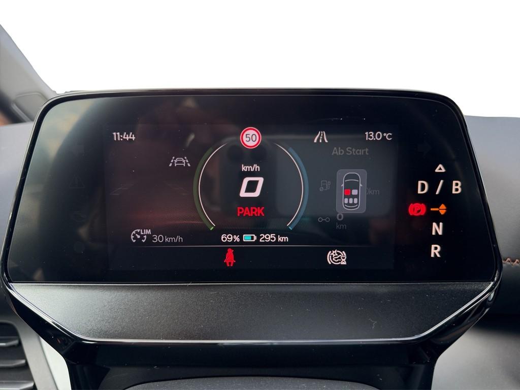 Cupra Born 60 kwh LED*CARPLAY*NAVIVORBEREIT*PDC*DAB*NE