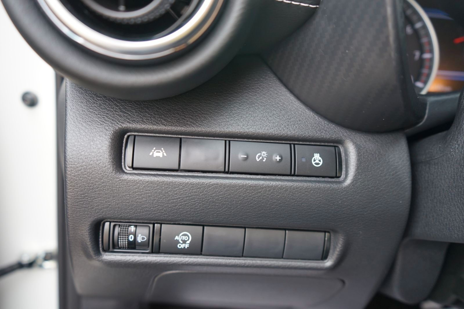 Fahrzeugabbildung Nissan Juke N-Connecta*1 Hand*Navi*Kamera*Garantie
