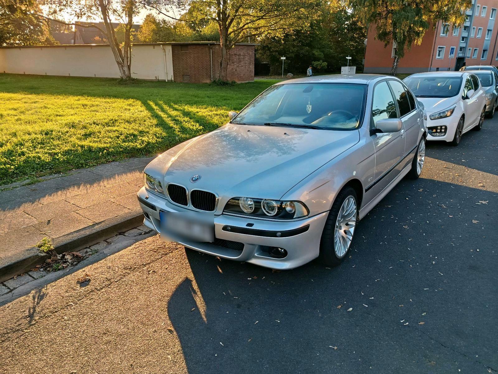 BMW 523