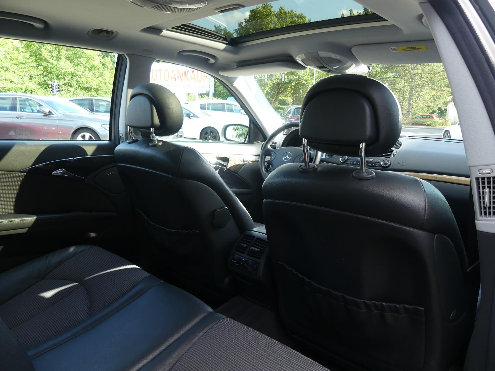Mercedes-Benz E200 2004 — photo 26