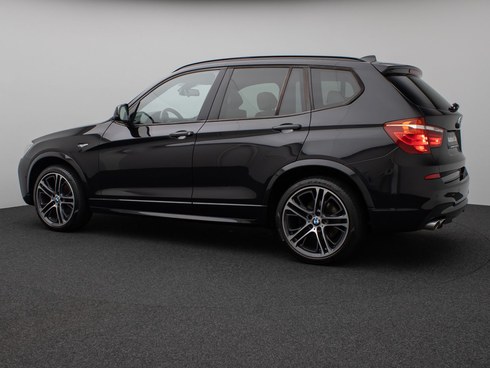 Fahrzeugabbildung BMW X3 xD35d M Sport Panorama Kamera HUD HiFi Komfor