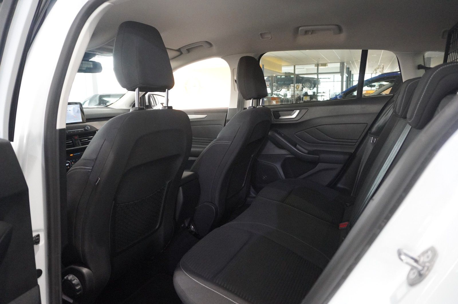 Fahrzeugabbildung Ford Focus Turnier 1.5D TITANIUM NAVI/LED/KAMERA/DAB+