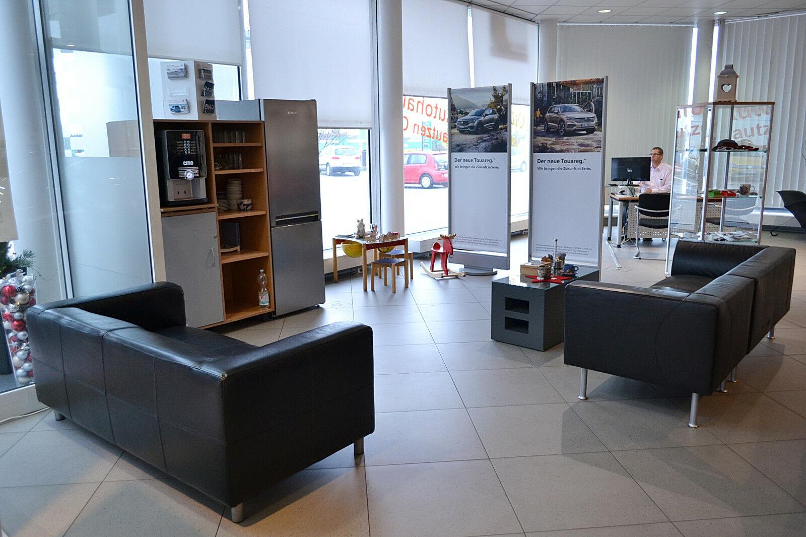showroom-image-main