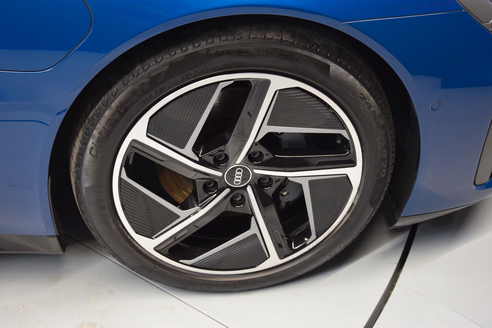 Fahrzeugabbildung Audi e-tron GT quattro Leder Panorama ACC HeadUp B&O