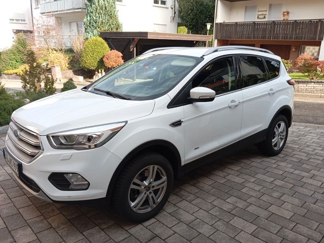 Ford Kuga 1,5 EcoBoost 4x4 134kW Titanium Autom. ...