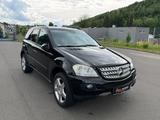 Mercedes-Benz ML 320 ML ML 320 CDI - Mercedes-Benz ML 320: Schwarz