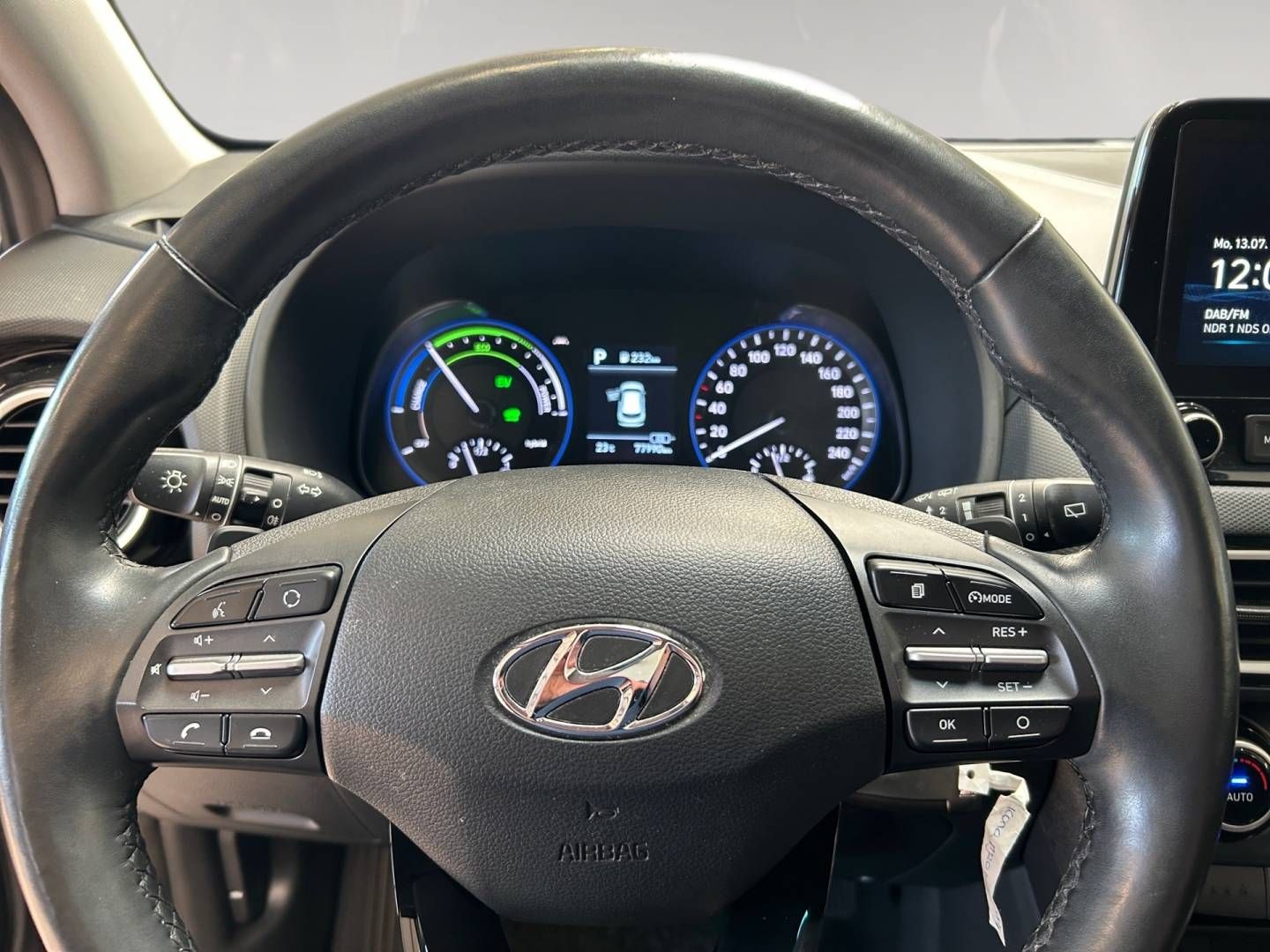 Fahrzeugabbildung Hyundai KONA | SONDEREDITION | Scheckheftgepflegt |