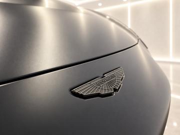 2022 Aston Martin V8 VANTAGE 缩略图 31