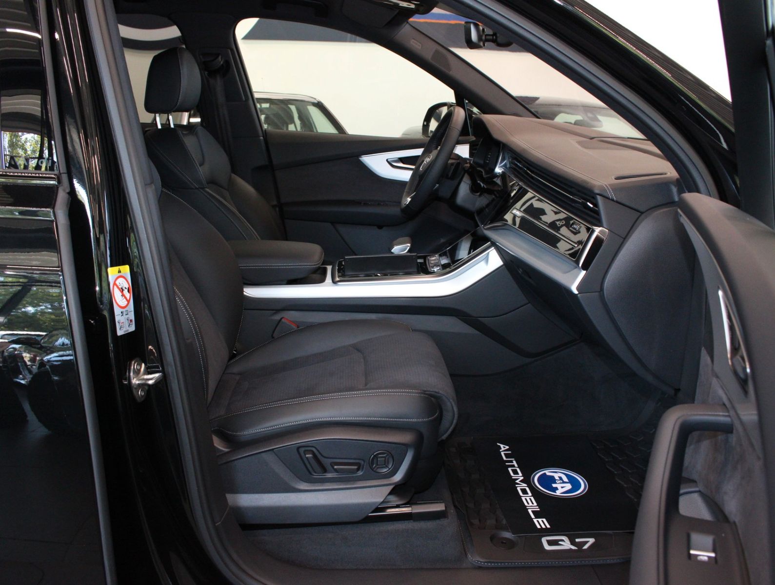 Fahrzeugabbildung Audi Q7 50 TDI Quattro S Line All Black*B&O*Matrix