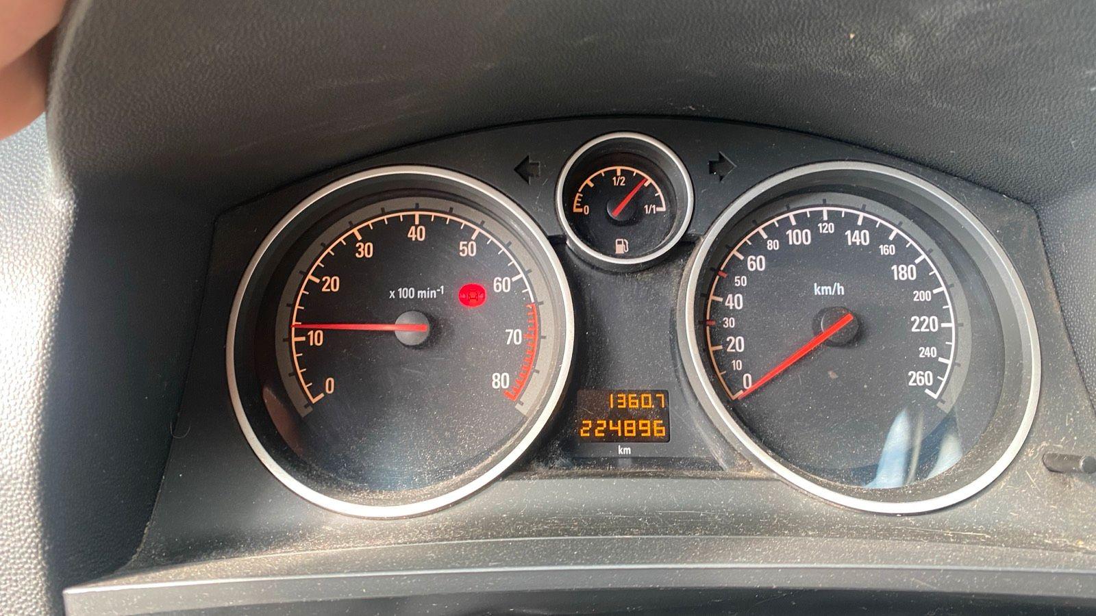 Opel Zafira 2009 — photo 14