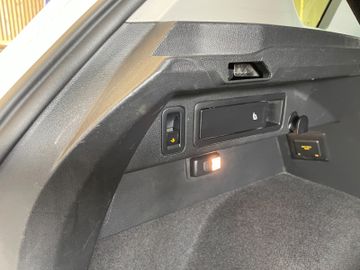 Volkswagen Tiguan Sound 4Motion  *1.HAND*DSG*ACC*APS*NAVI*