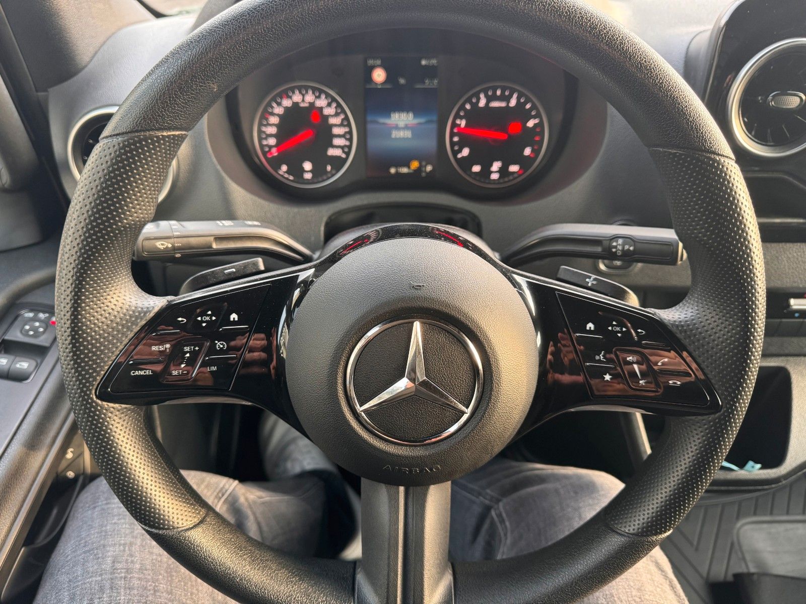 Fahrzeugabbildung Mercedes-Benz Sprinter 317 CDI 4325 9G Klima Kamera