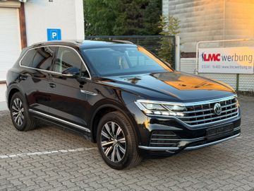 Volkswagen Touareg - 2