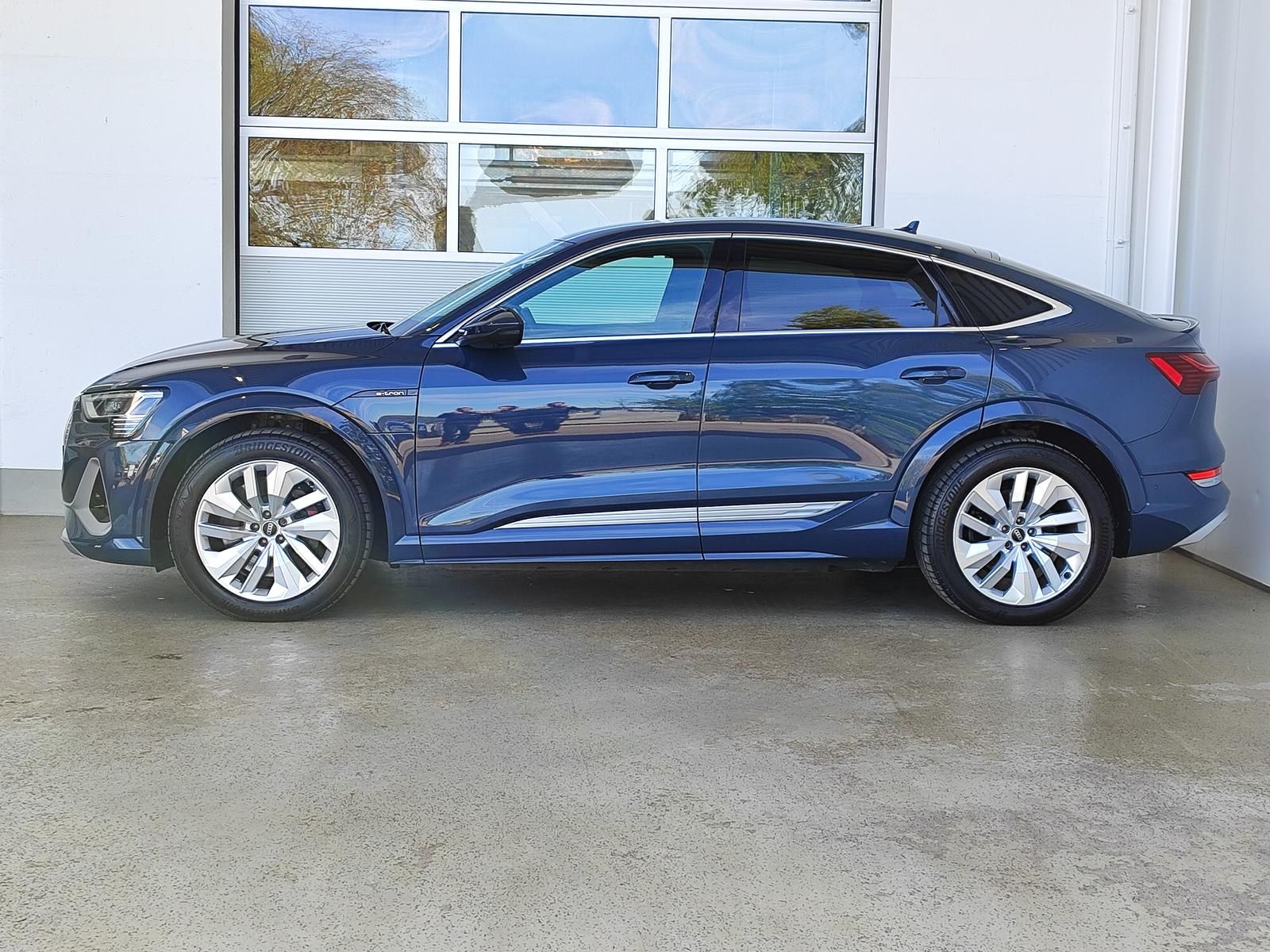 Audi e-tron 95 kWh Sportback S quattro Matrix Leder A foto 4