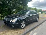 Mercedes-Benz E240 Elegance *KLIMA*NAVI*PDC*SHZ*TEMPOMAT* - gebrauchte Mercedes-Benz E 240 aus dem Jahr 2003