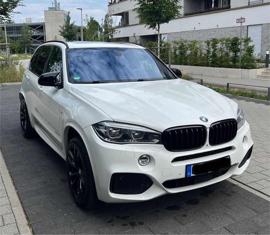 Image of BMW X5