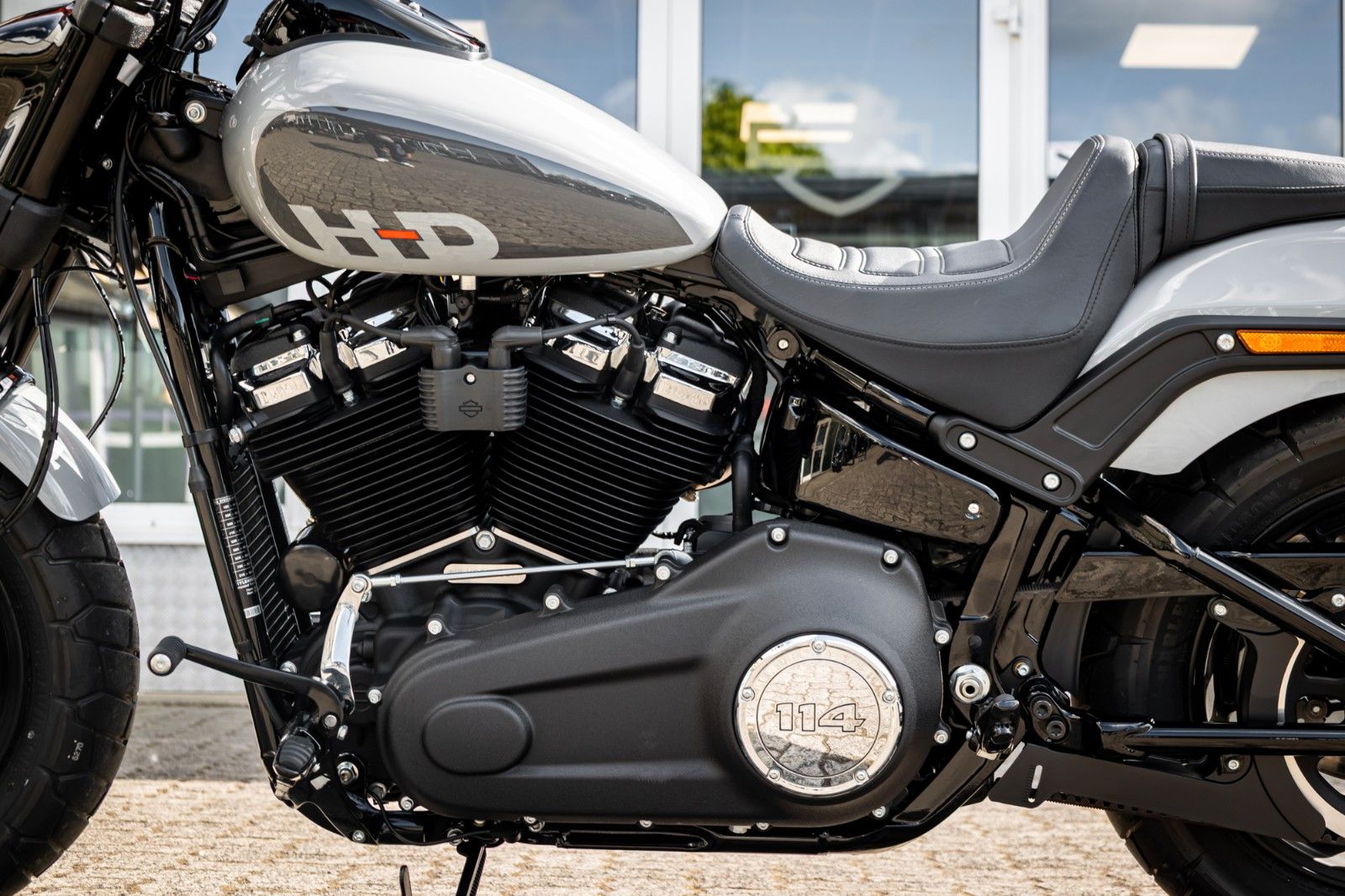 Fahrzeugabbildung Harley-Davidson FXFBS Fat Bob 114 CUI Softail - Jekill & Hyde