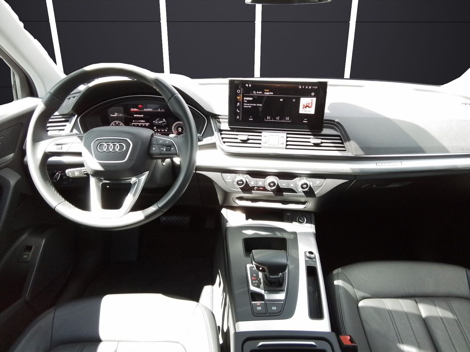 Fahrzeugabbildung Audi Q5 Sportback 40 TDI quattro Matrix Navi Leder AV