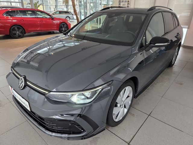 Golf VIII Variant R-Line 1.5 TSI DSG LED+ NAV AP