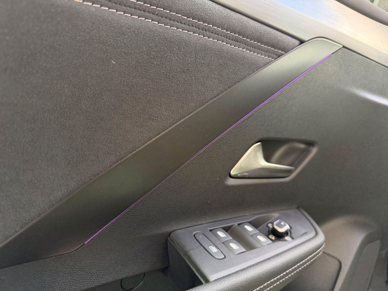 Fahrzeugabbildung Opel Astra L ST Facelift Electric Ultimate 55kWh!