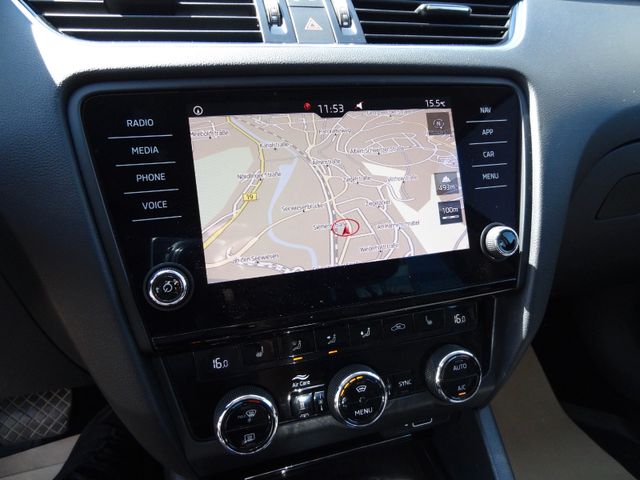 Fahrzeugabbildung Skoda Octavia Combi Style/DSG/AHK/KAM/SitzH/1.Hd/