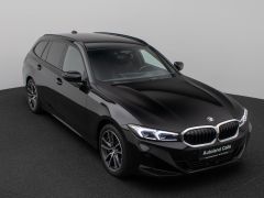 Foto Nummer 3: BMW 330i