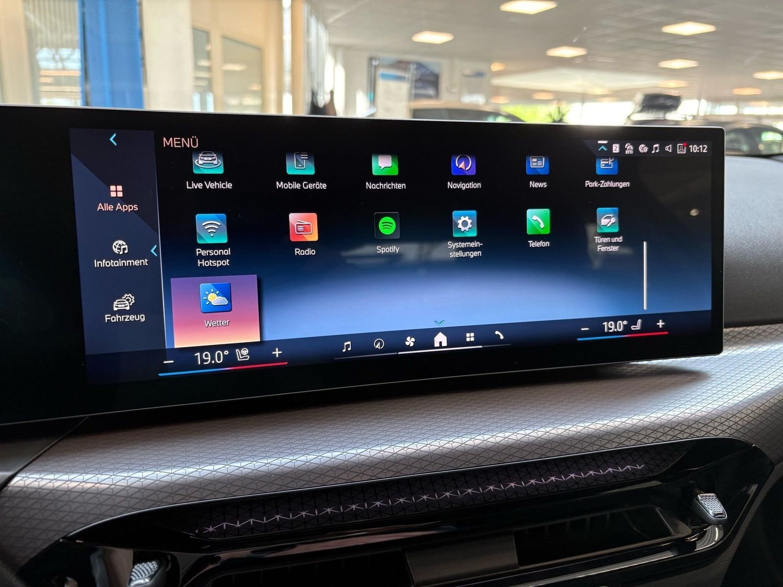 BMW 218 - Bild 12