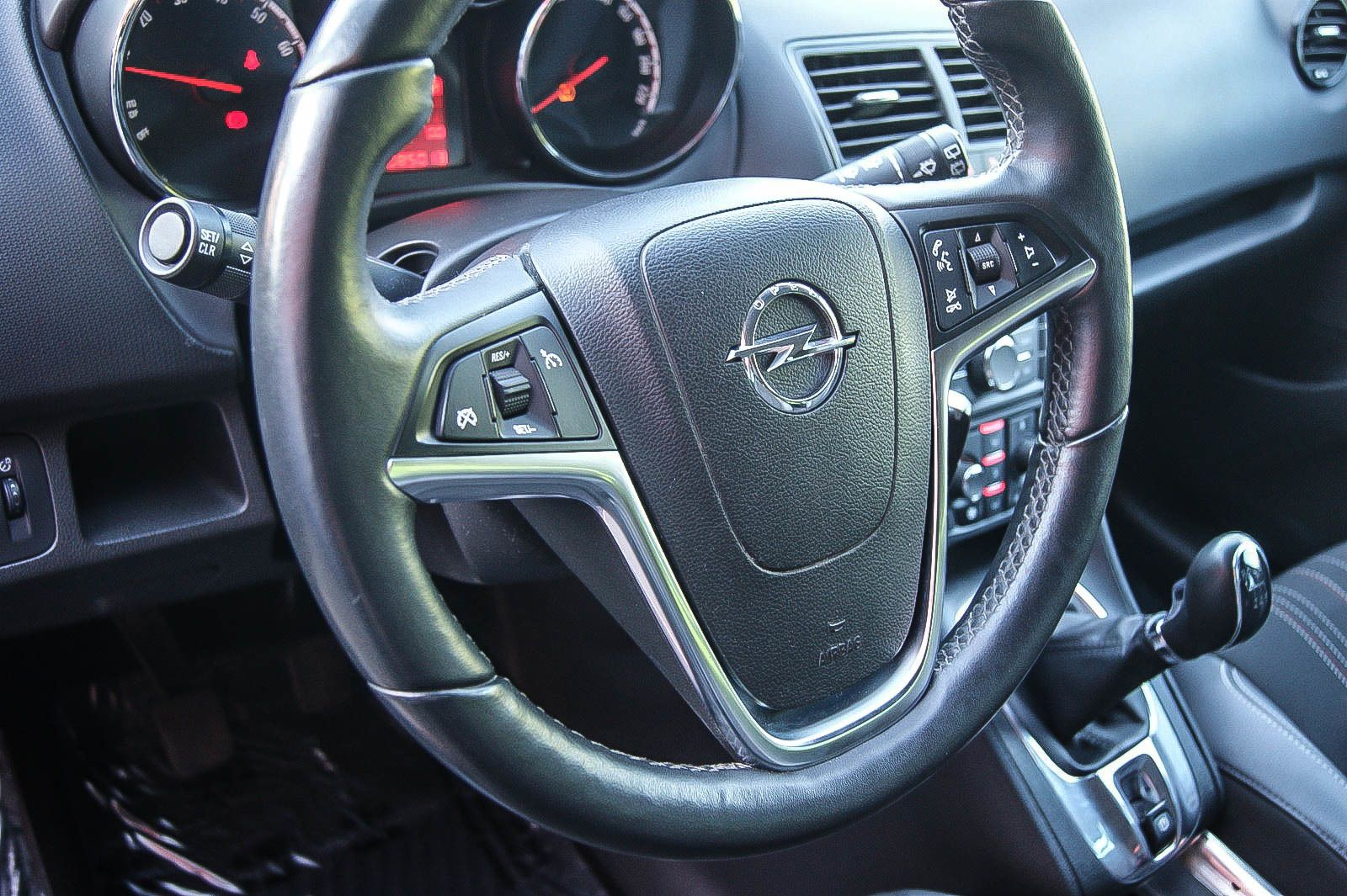 Fahrzeugabbildung Opel Meriva B 1.4Turbo 150 Jahre Opel 1HAND ANHZV PDC