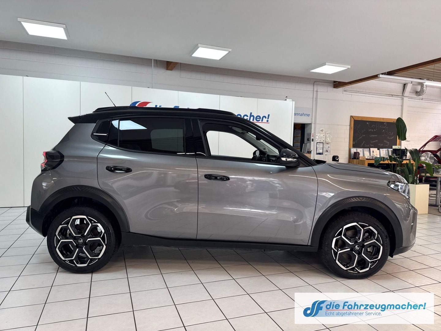 Fahrzeugabbildung Citroën C3 E 113 MAX HUD Navi Soundsystem LED Apple CarP