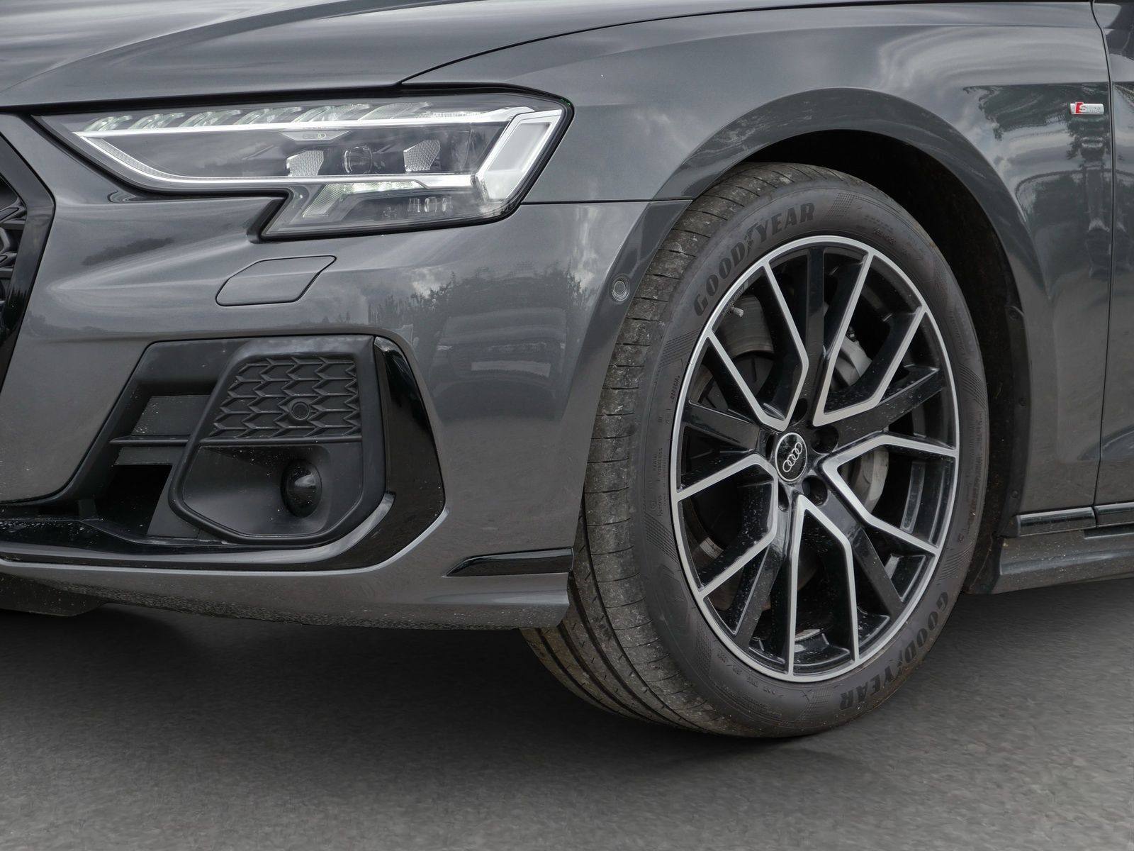 Audi A8 - Bild 14