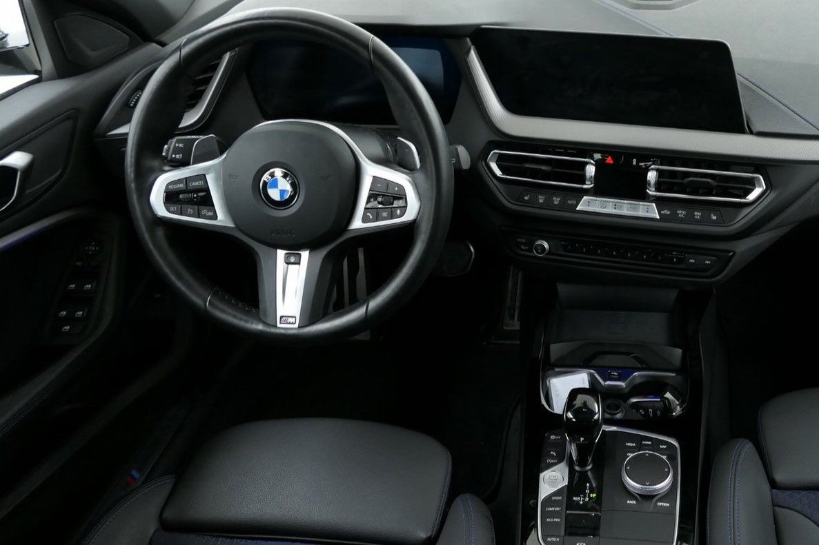 Fahrzeugabbildung BMW 120 d M Sport LED Panorama Shadow-Line Navi